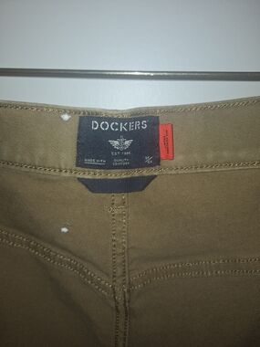 Dockers Men's Khaki Chino Pants - Tan